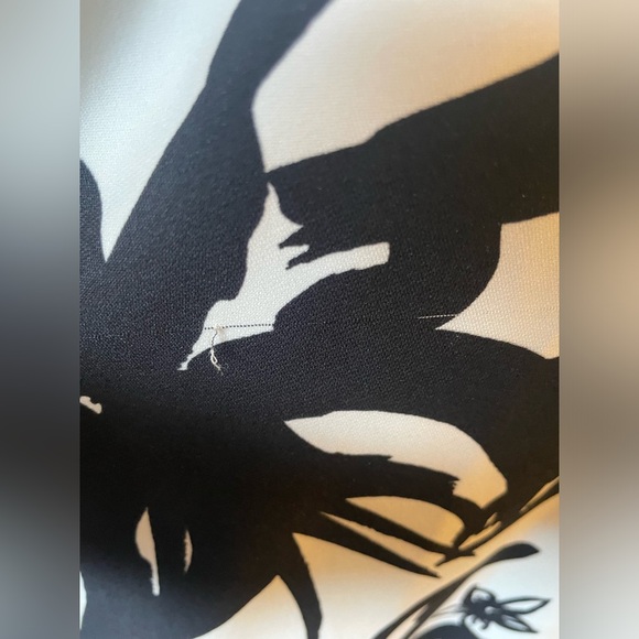 MNG Mango Dress Black/White Fully Lined Floral Size 4 Dress Corporate - Picture 14 of 16